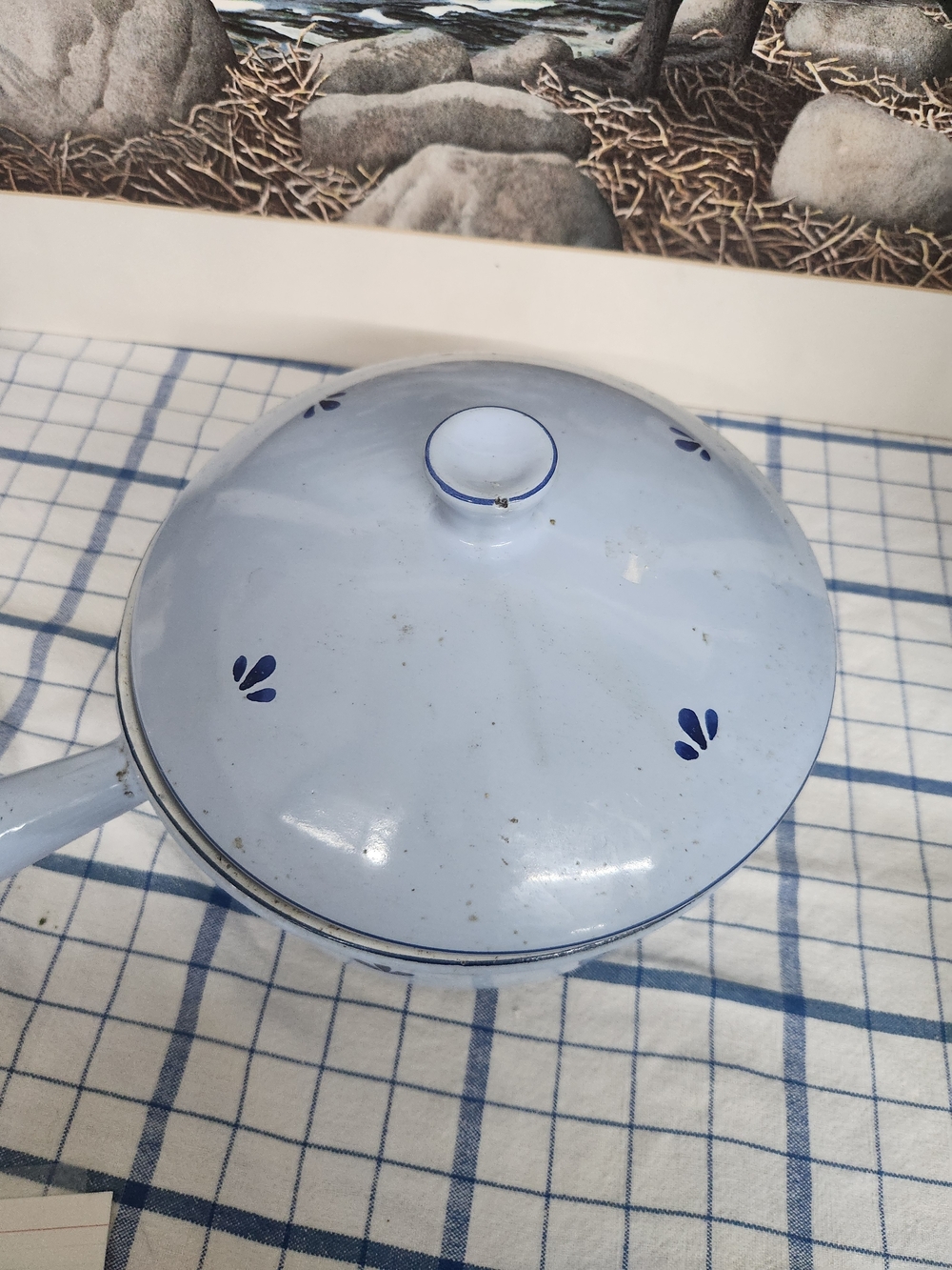 Dru Holland Blue Enamel Saucepan with Lid - Classic Kitchen Pan